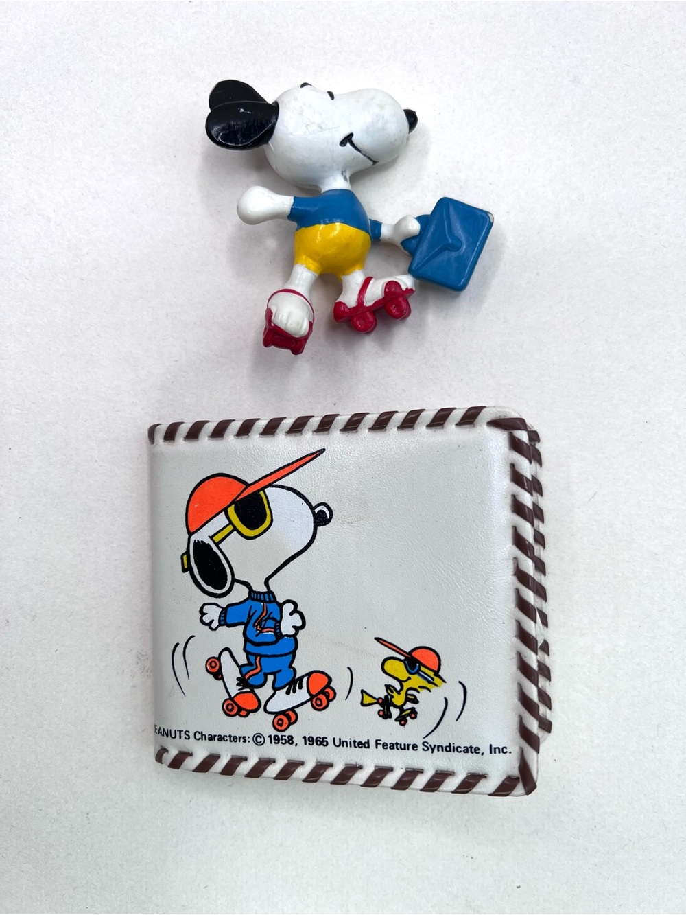 Vintage Peanuts Snoopy Roller Skating Wallet & PVC Figure